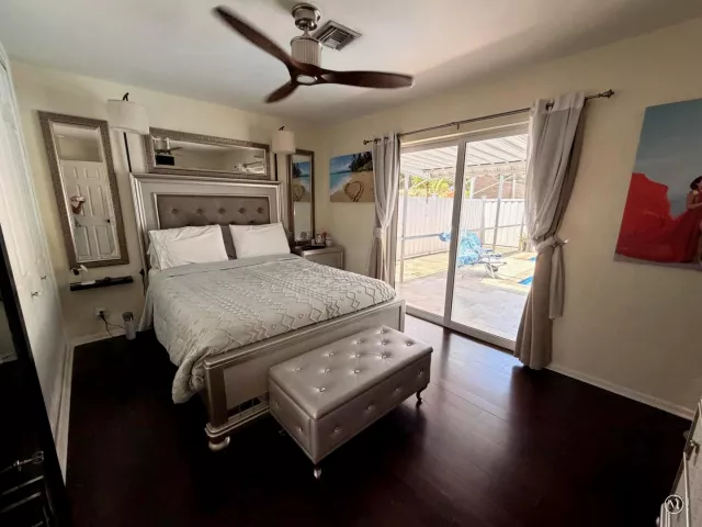 3-bedroom home for sale in West Palm Beach - 1905 S FLORIDA MANGO Road - MondialRealty