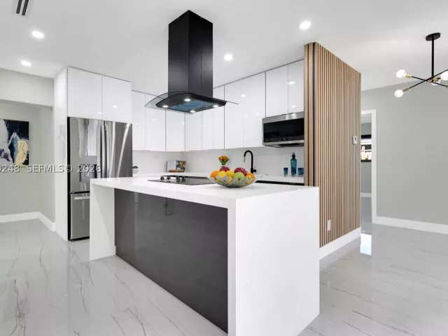 3-bedroom home for sale in Fort Lauderdale - 1997 SW 28th Ave - MondialRealty