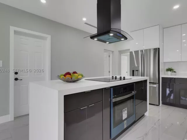 3-bedroom home for sale in Fort Lauderdale - 1997 SW 28th Ave - MondialRealty
