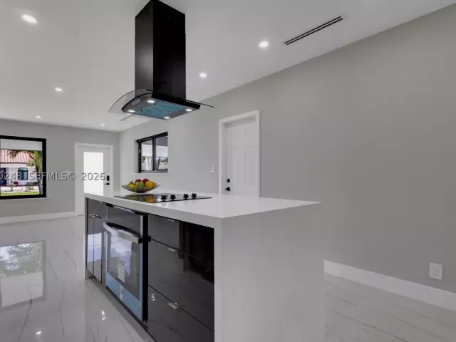 3-bedroom home for sale in Fort Lauderdale - 1997 SW 28th Ave - MondialRealty