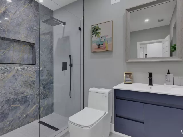 3-bedroom home for sale in Fort Lauderdale - 1997 SW 28th Ave - MondialRealty