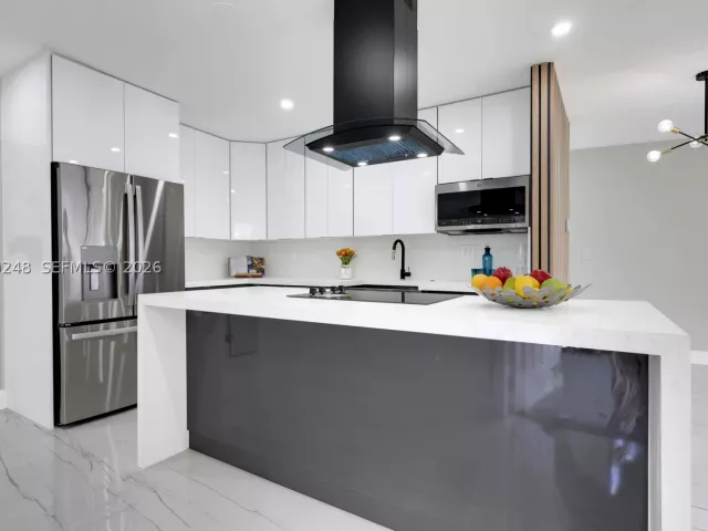 3-bedroom home for sale in Fort Lauderdale - 1997 SW 28th Ave - MondialRealty