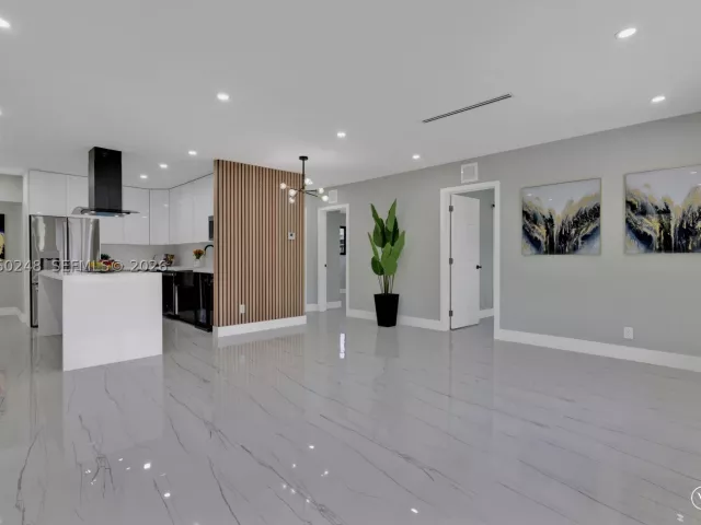 3-bedroom home for sale in Fort Lauderdale - 1997 SW 28th Ave - MondialRealty