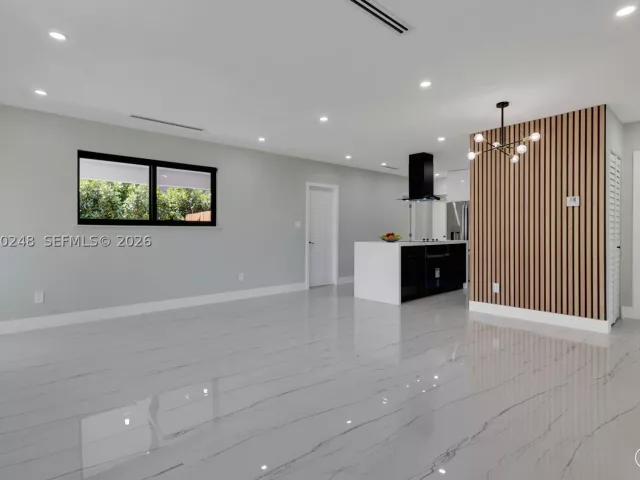 3-bedroom home for sale in Fort Lauderdale - 1997 SW 28th Ave - MondialRealty