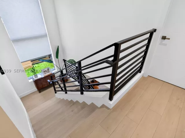 4-bedroom home for rent in Miami - 2149 SW 30th Ct 2149 - MondialRealty