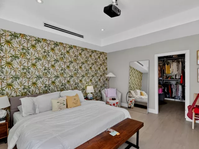 4-bedroom home for rent in Miami - 2149 SW 30th Ct 2149 - MondialRealty