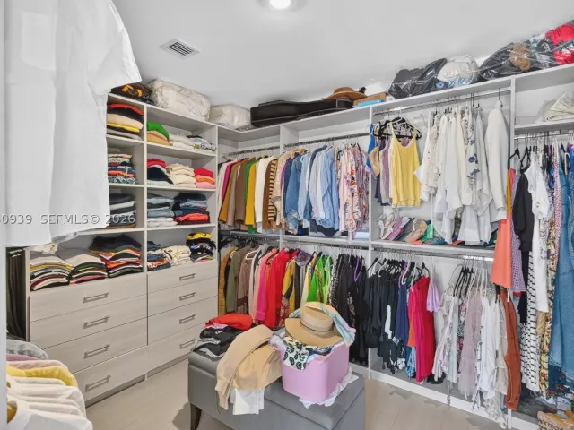 4-bedroom home for rent in Miami - 2149 SW 30th Ct 2149 - MondialRealty