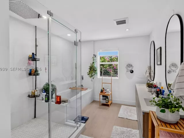 4-bedroom home for rent in Miami - 2149 SW 30th Ct 2149 - MondialRealty