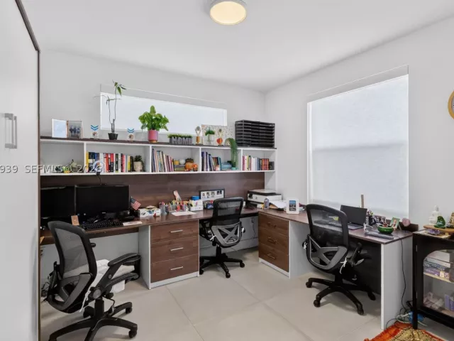 4-bedroom home for rent in Miami - 2149 SW 30th Ct 2149 - MondialRealty