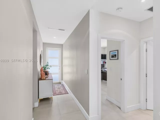 4-bedroom home for rent in Miami - 2149 SW 30th Ct 2149 - MondialRealty
