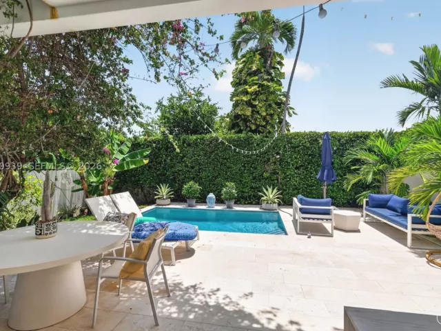 4-bedroom home for rent in Miami - 2149 SW 30th Ct 2149 - MondialRealty