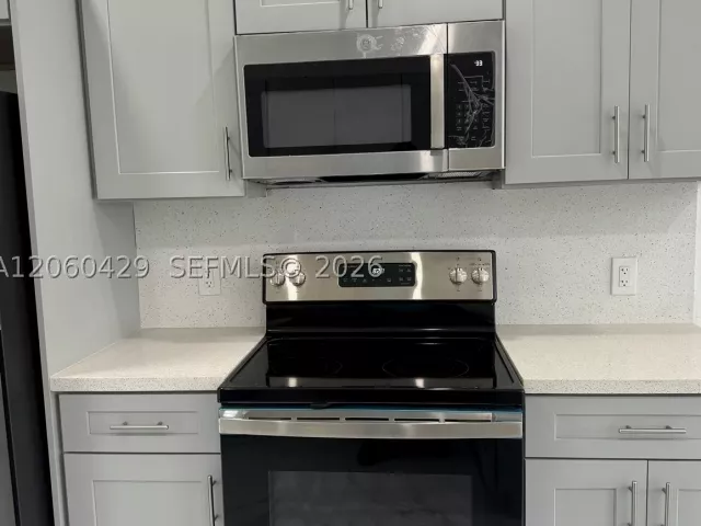 3-bedroom home for rent in North Miami - 1210 NW 123rd St - MondialRealty