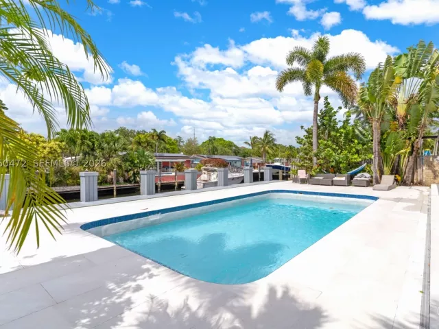 4-bedroom home for rent in Fort Lauderdale - 1713 SW 5th St - MondialRealty