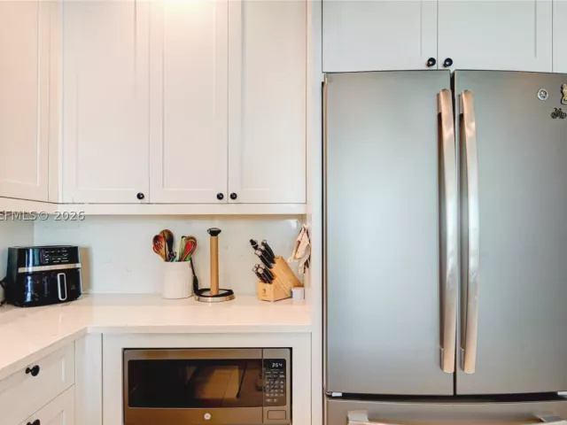 2-bedroom condo for rent in Fort Lauderdale - 315 NE 3rd Ave 1908 - MondialRealty