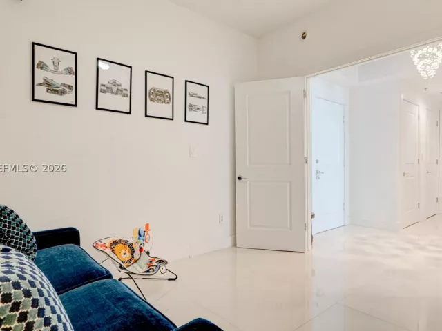 2-bedroom condo for rent in Fort Lauderdale - 315 NE 3rd Ave 1908 - MondialRealty