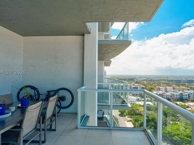 2-bedroom condo for rent in Fort Lauderdale - 315 NE 3rd Ave 1908 - MondialRealty