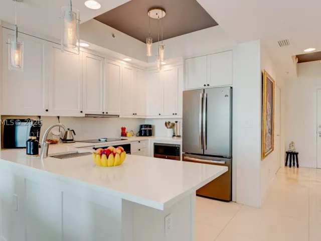 2-bedroom condo for rent in Fort Lauderdale - 315 NE 3rd Ave 1908 - MondialRealty