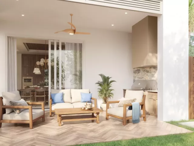 4-bedroom home for sale in West Palm Beach - 217 Gregory Road - MondialRealty