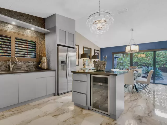 2-bedroom home for sale in Miami - 15830 SW 139th Ave - MondialRealty