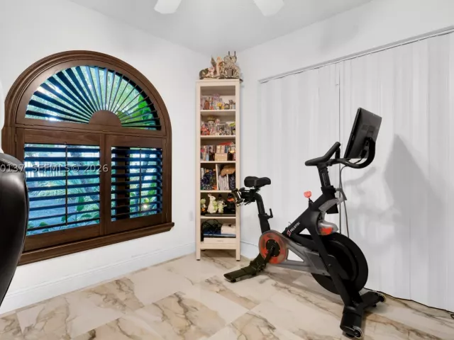 2-bedroom home for sale in Miami - 15830 SW 139th Ave - MondialRealty