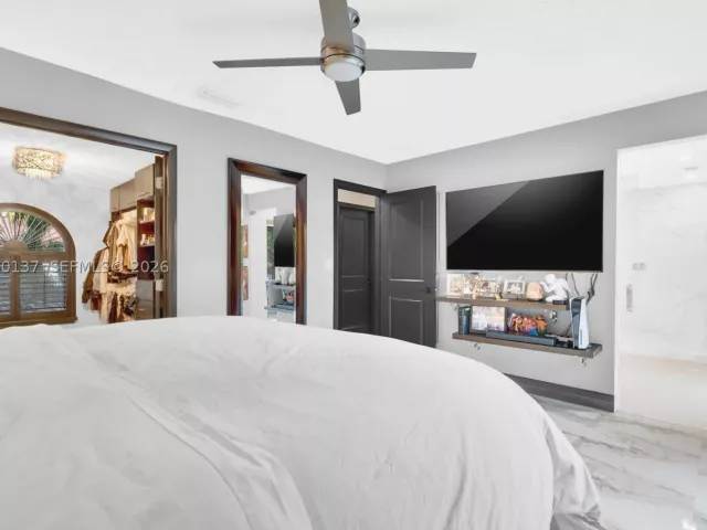 2-bedroom home for sale in Miami - 15830 SW 139th Ave - MondialRealty