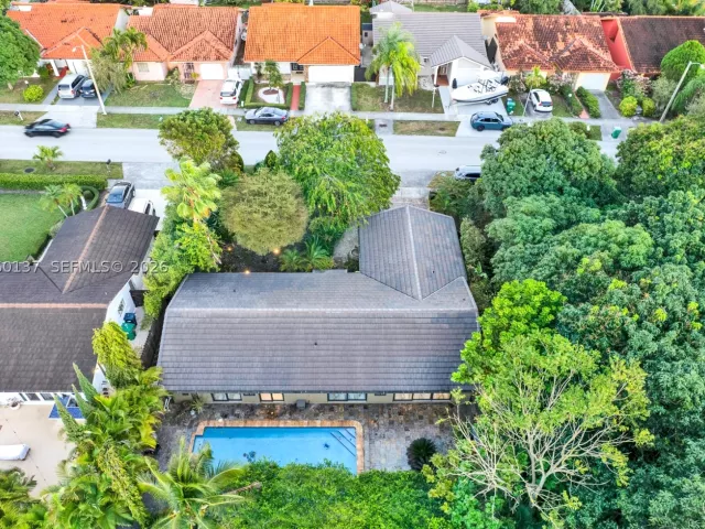 2-bedroom home for sale in Miami - 15830 SW 139th Ave - MondialRealty