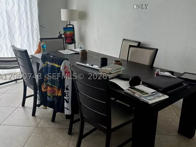 4-bedroom home for rent in Doral - 11633 NW 78th St - MondialRealty