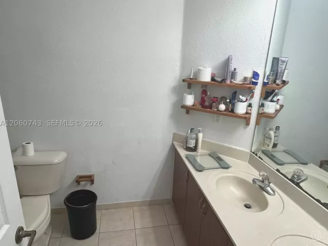 4-bedroom home for rent in Doral - 11633 NW 78th St - MondialRealty
