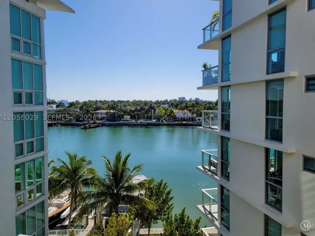 1-bedroom condo for rent in Miami Beach - 6620 Indian Creek Dr 301 - MondialRealty