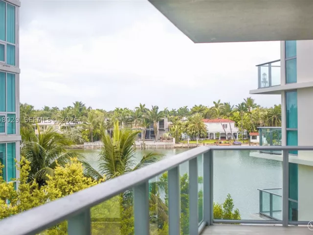 1-bedroom condo for rent in Miami Beach - 6620 Indian Creek Dr 301 - MondialRealty
