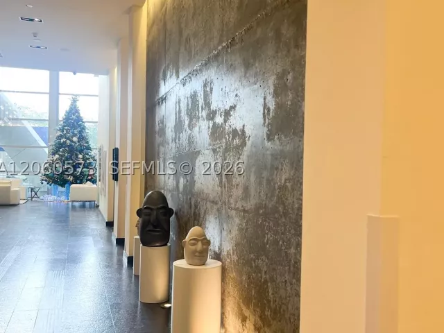 2-bedroom condo for rent in Miami - 888 Biscayne Blvd 3701 - MondialRealty
