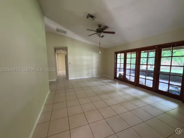 4-bedroom home for rent in Miami - 14865 SW 166th St n/a - MondialRealty