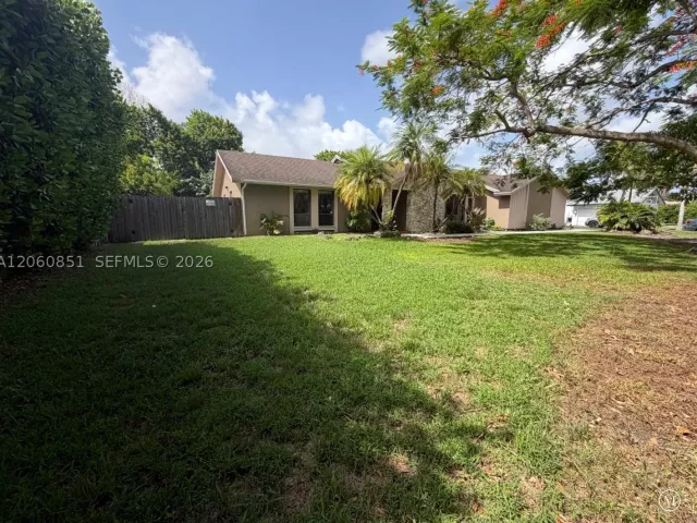 4-bedroom home for rent in Miami - 14865 SW 166th St n/a - MondialRealty
