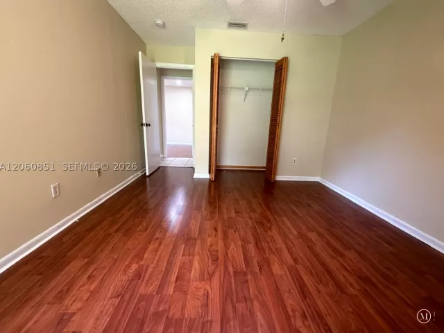 4-bedroom home for rent in Miami - 14865 SW 166th St n/a - MondialRealty