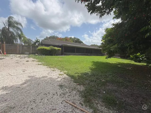 4-bedroom home for rent in Miami - 14865 SW 166th St n/a - MondialRealty