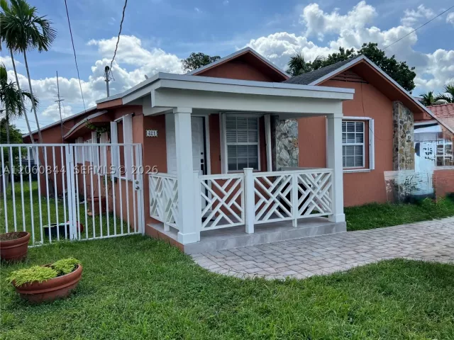 3-bedroom home for rent in Miami - 421 NW 57th Ct 1 - MondialRealty