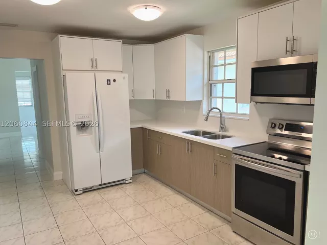 3-bedroom home for rent in Miami - 421 NW 57th Ct 1 - MondialRealty