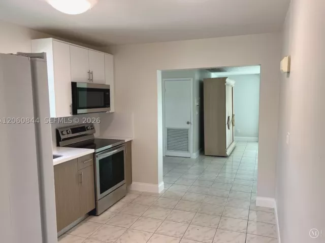 3-bedroom home for rent in Miami - 421 NW 57th Ct 1 - MondialRealty