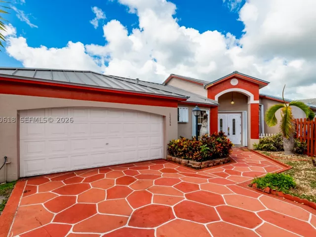 4-bedroom home for sale in Miami - 12268 SW 144th Ter - MondialRealty