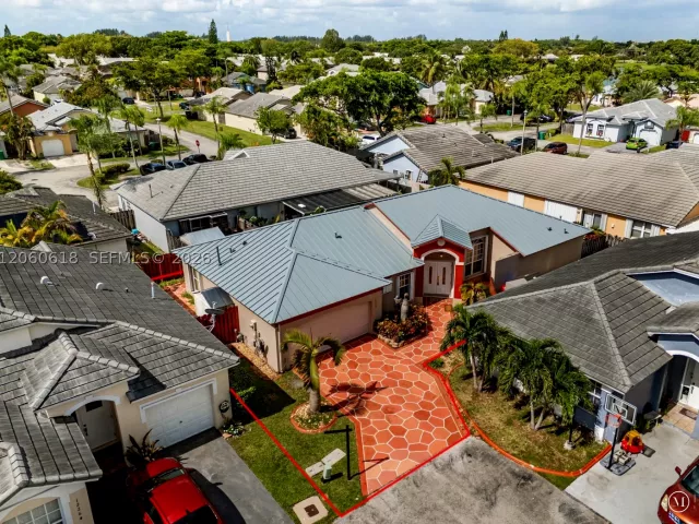 4-bedroom home for sale in Miami - 12268 SW 144th Ter - MondialRealty