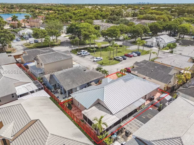 4-bedroom home for sale in Miami - 12268 SW 144th Ter - MondialRealty