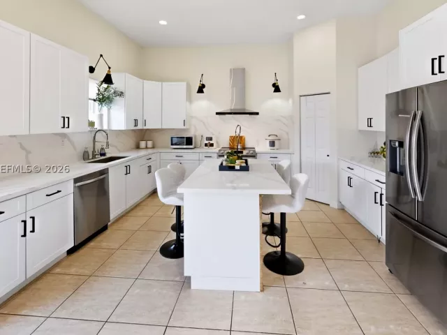 4-bedroom home for sale in Homestead - 2002 NE 39th Ter - MondialRealty