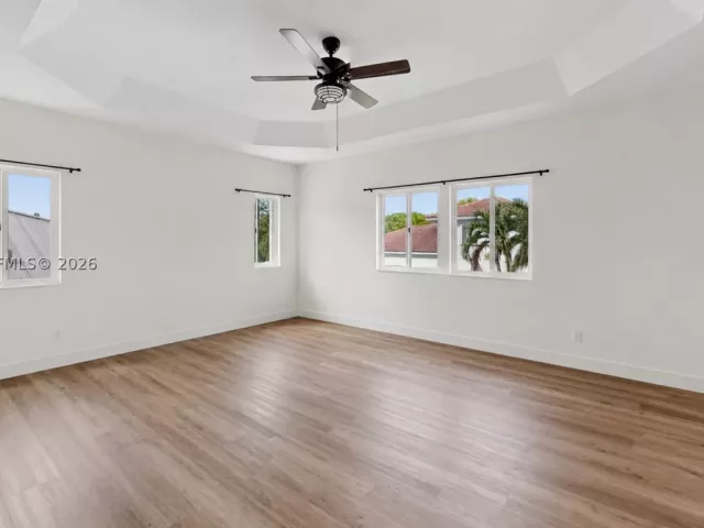 4-bedroom home for sale in Homestead - 2002 NE 39th Ter - MondialRealty