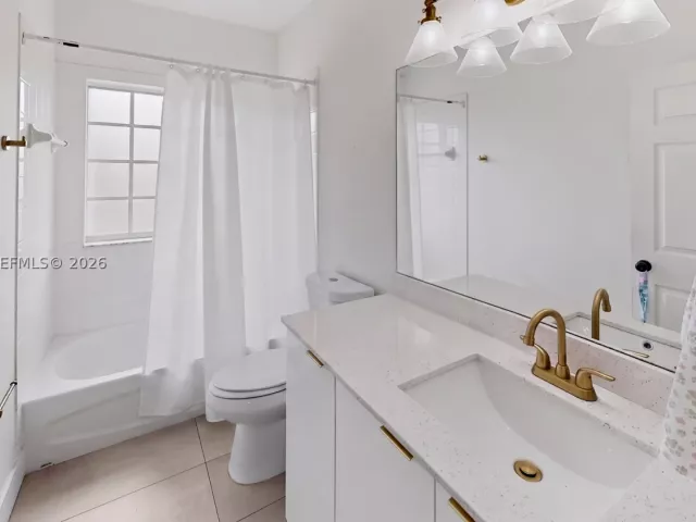 4-bedroom home for sale in Homestead - 2002 NE 39th Ter - MondialRealty