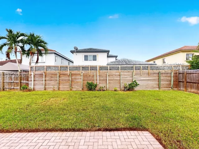 4-bedroom home for sale in Homestead - 2002 NE 39th Ter - MondialRealty