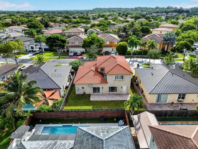 4-bedroom home for sale in Homestead - 2002 NE 39th Ter - MondialRealty