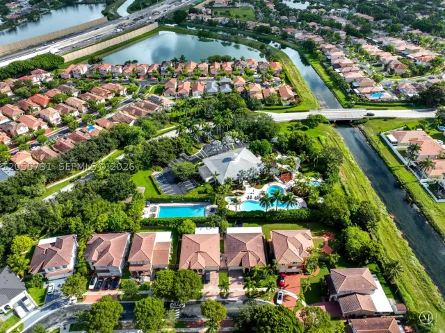4-bedroom home for sale in Homestead - 2002 NE 39th Ter - MondialRealty