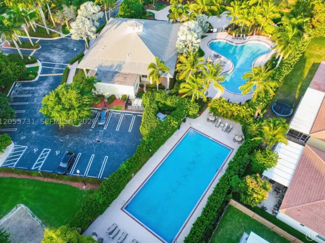 4-bedroom home for sale in Homestead - 2002 NE 39th Ter - MondialRealty