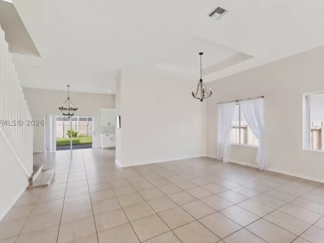 4-bedroom home for sale in Homestead - 2002 NE 39th Ter - MondialRealty