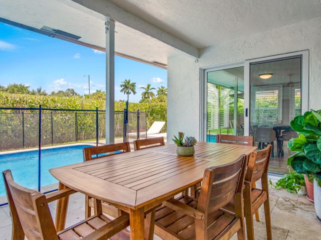 3-bedroom home for rent in Boca Raton - 23313 Lago Mar Circle - MondialRealty